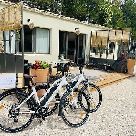 Mas Des Muses LʼIsle-sur-la-Sorgue Exterior foto